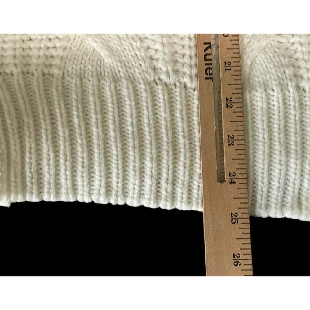 Ultra Flirt XL Woman’s Ivory V-Neck Cable Acrylic‎ Sweater Style RS617401